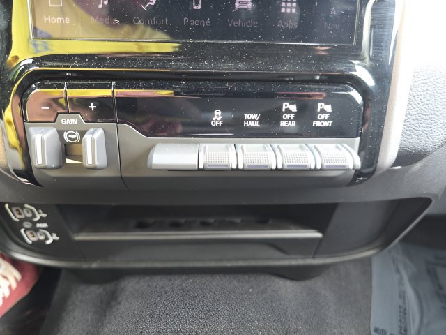 Used 2026 RAM 2500 Big Horn AWD/4WD image 25
