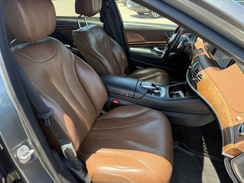 Used 2017 Mercedes-Benz S 550 4MATIC Sedan image 24