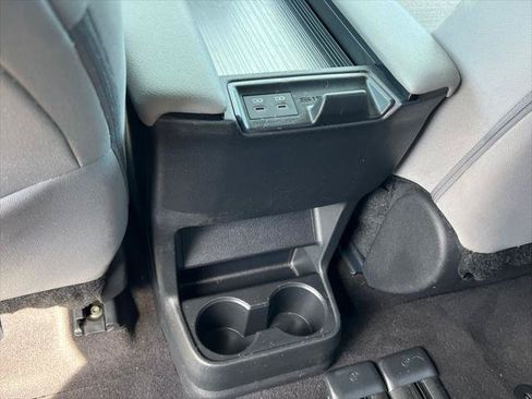 Certified 2025 Toyota Sienna LE FWD image 18