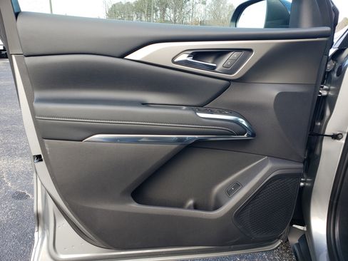 New 2026 Chevrolet Traverse LT w/ Midnight/Sport Edition image 13