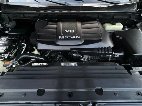Used 2019 Nissan Titan Platinum Reserve RWD image 9