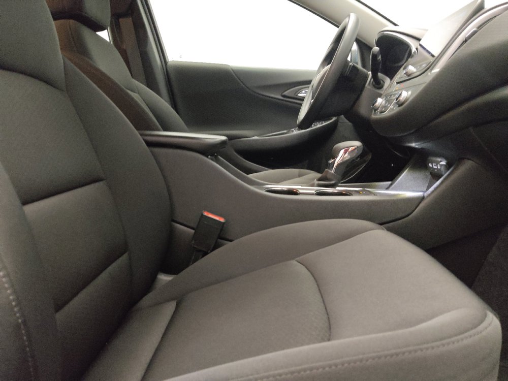 Used 2025 Chevrolet Malibu LT FWD image 21