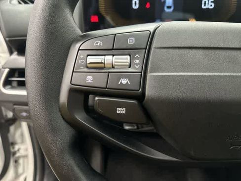 Used 2025 Kia K4 LXS image 17