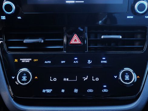 Used 2020 Hyundai Ioniq Blue image 16