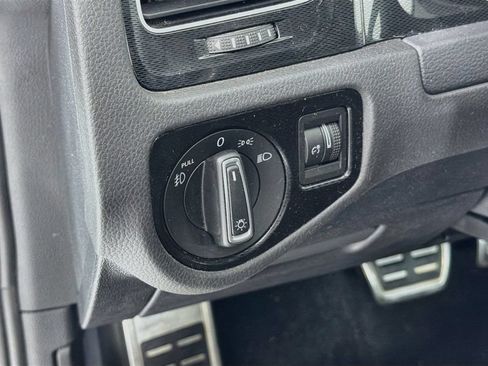 Used 2017 Volkswagen GTI S FWD image 10