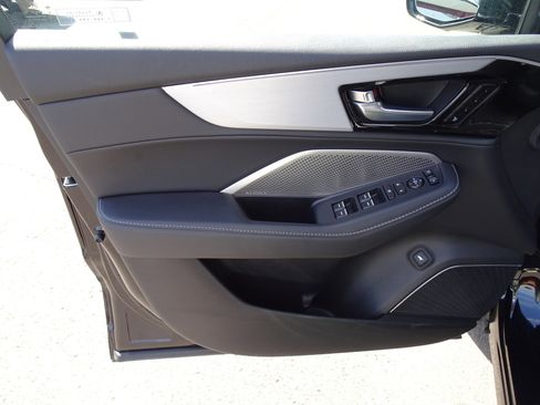 Used 2023 Acura MDX SH-AWD w/ Technology Package image 13