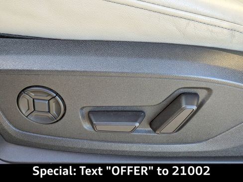 Used 2022 Audi Q4 e-tron Prestige image 23