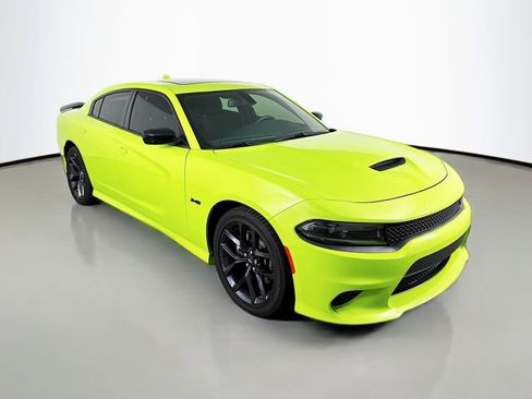 Used 2023 Dodge Charger R/T w/ Blacktop Package image 3