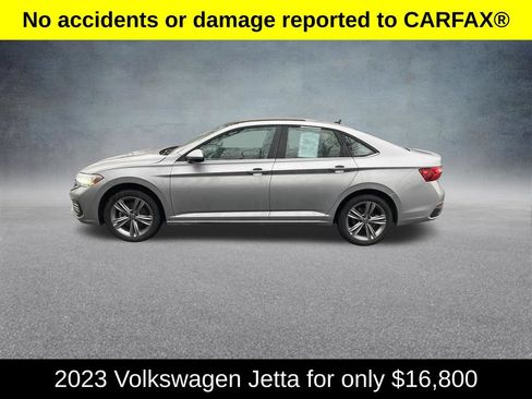 Used 2023 Volkswagen Jetta SE FWD image 2
