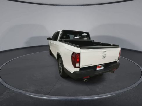 Used 2023 Honda Ridgeline Sport image 7