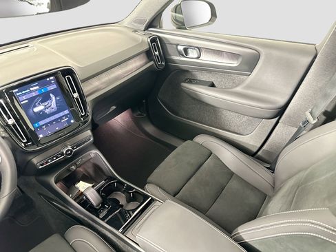 Certified 2023 Volvo XC40 Recharge Plus w/ Protection Package Premier image 24