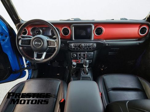 Used 2022 Jeep Gladiator Rubicon w/ LED Lighting Group AWD/4WD image 18