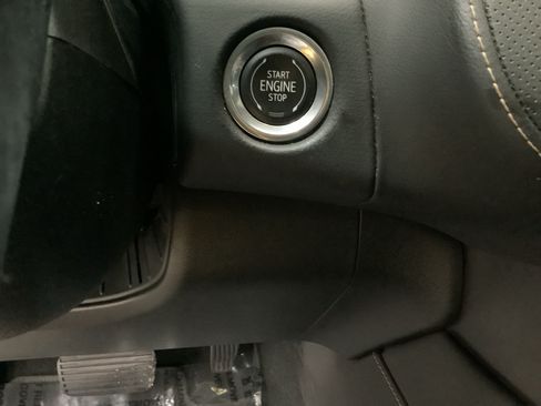 Used 2023 GMC Yukon AT4 AWD/4WD image 16