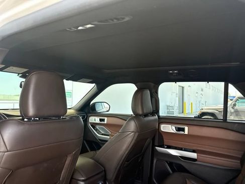 Used 2022 Ford Explorer King Ranch w/ Class IV Trailer Tow Package AWD/4WD image 17