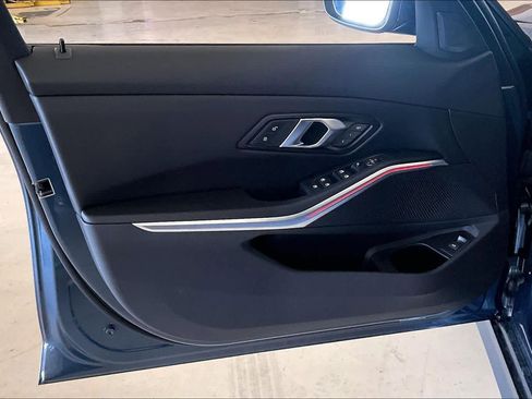 New 2026 BMW 330i Sedan w/ Premium Package image 10