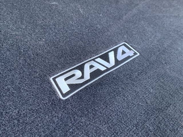 Used 2021 Toyota RAV4 Limited AWD/4WD image 40