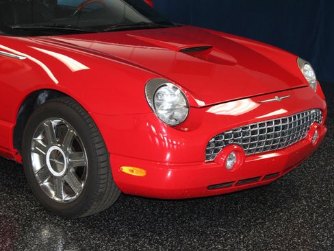 Used 2005 Ford Thunderbird RWD image 6