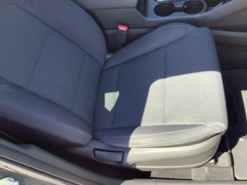 Used 2021 Hyundai Tucson Value FWD image 16