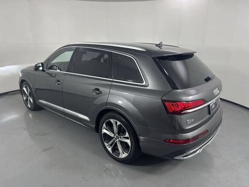 Used 2023 Audi Q7 3.0T Prestige w/ Prestige Package AWD/4WD image 32