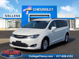 Used 2017 Chrysler Pacifica Touring-L video 1