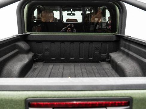 Used 2026 Jeep Gladiator Sport image 9