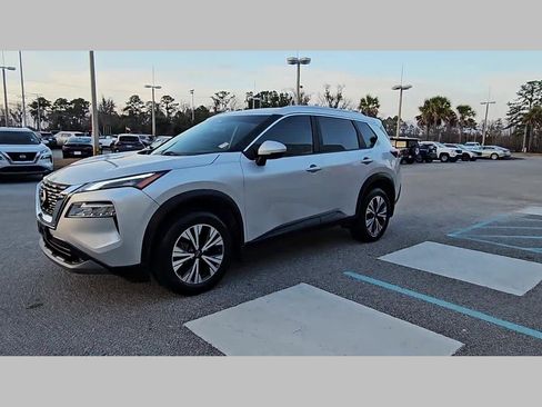 Used 2023 Nissan Rogue SV w/ SV Premium Package image 24