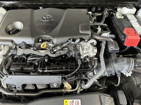 Used 2024 Toyota Camry SE w/ Convenience Package FWD image 28