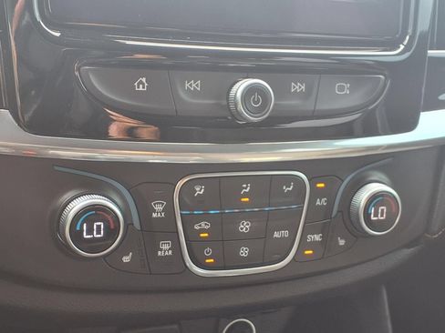 Used 2018 Chevrolet Traverse LT AWD/4WD image 6