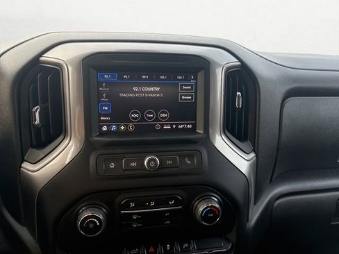 Used 2023 Chevrolet Silverado 2500 Custom w/ Custom Value Package image 21