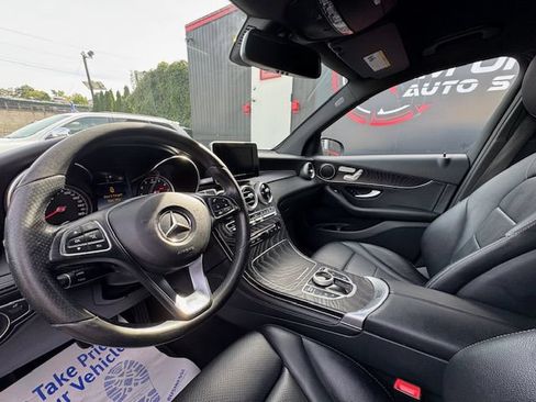 Used 2017 Mercedes-Benz GLC 300 4MATIC image 12