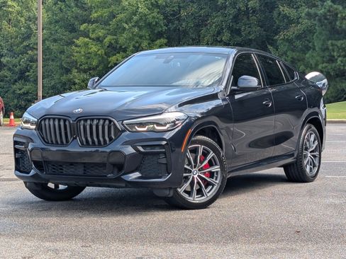 Used 2023 BMW X6 xDrive40i w/ M Sport Package AWD/4WD image 3