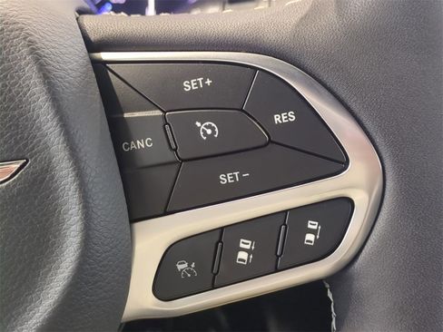 New 2026 Chrysler Pacifica Select image 27