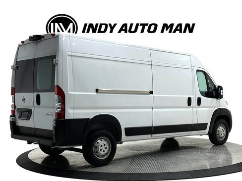 Used 2023 RAM ProMaster 2500 FWD image 4
