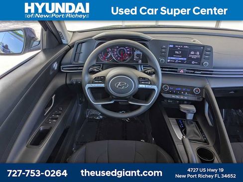 Certified 2023 Hyundai Elantra SEL FWD image 15