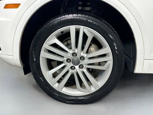 Used 2018 Audi Q5 2.0T Premium Plus w/ Premium Plus Package image 34