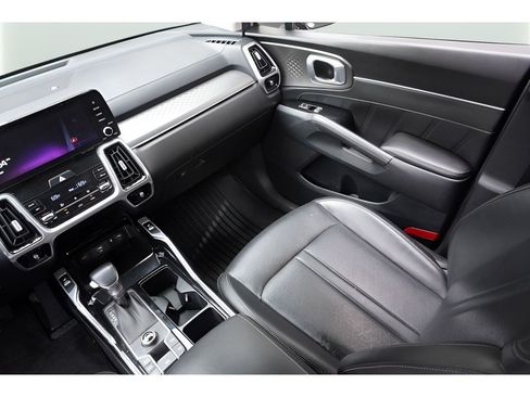 Used 2023 Kia Sorento SX FWD image 32
