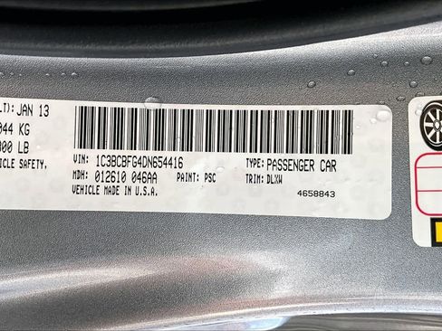 Used 2013 Chrysler 200 Limited image 29