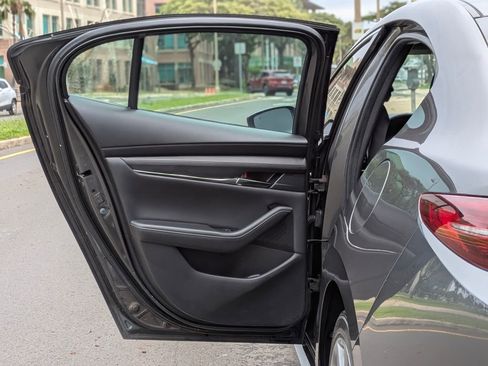 Used 2020 MAZDA MAZDA3 Sedan w/ Premium Package image 11