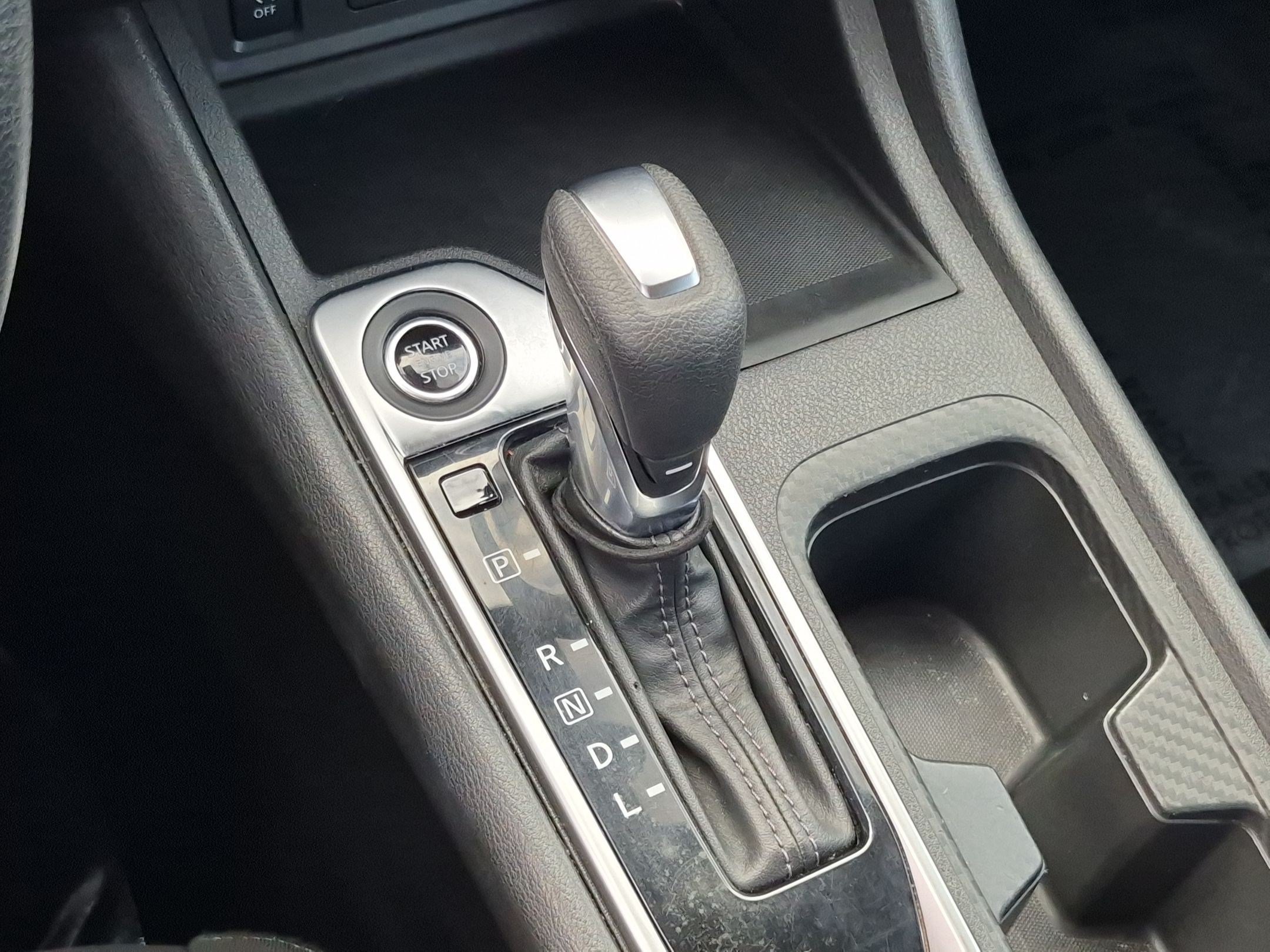 Used 2024 Nissan Sentra SV FWD image 17