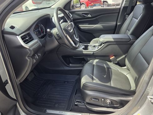 Certified 2023 GMC Acadia SLT FWD image 12