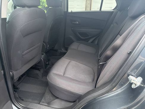 Used 2016 Chevrolet Trax LT AWD/4WD image 12