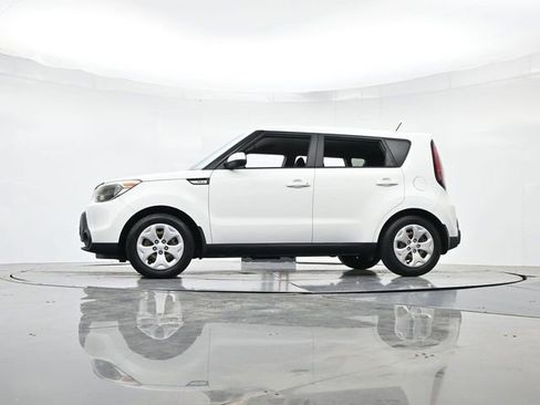 Used 2015 Kia Soul FWD image 32