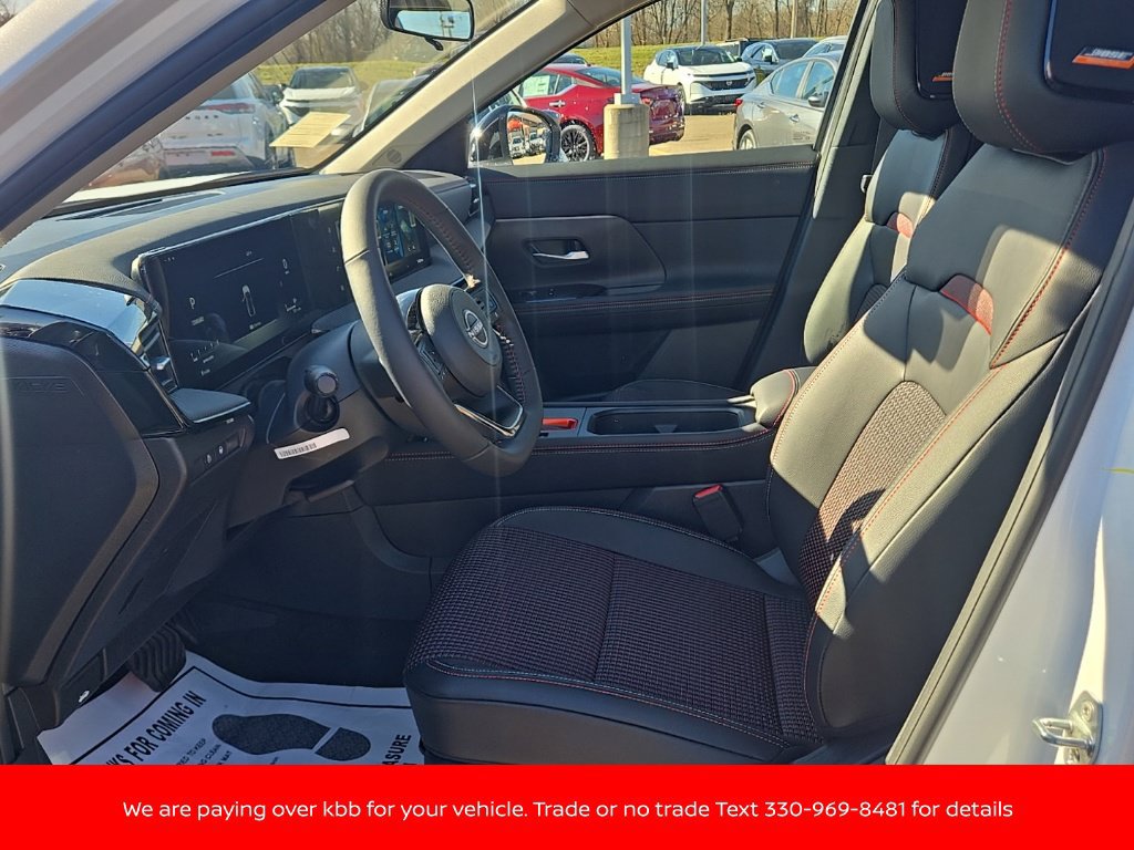 New 2026 Nissan Kicks SR w/ SR Premium Package AWD/4WD image 9