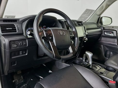 Certified 2023 Toyota 4Runner TRD Off-Road Premium AWD/4WD image 9