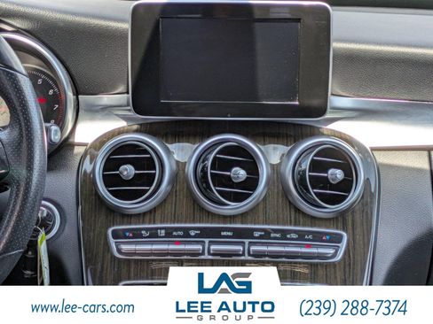 Used 2018 Mercedes-Benz C 300 Sedan image 15