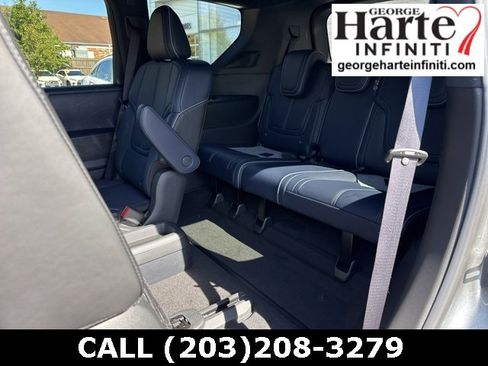 New 2026 INFINITI QX80 4WD image 13