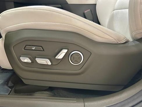 Used 2025 Hyundai Santa Fe Calligraphy AWD/4WD image 33