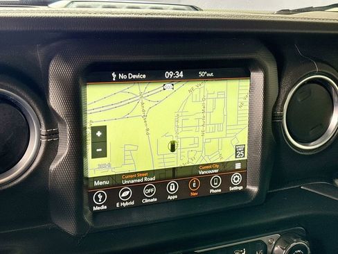 Used 2023 Jeep Wrangler Unlimited Sahara w/ Cold Weather Group AWD/4WD image 16