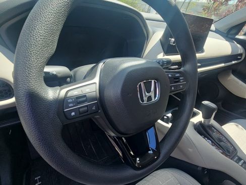 Used 2026 Honda HR-V LX image 5