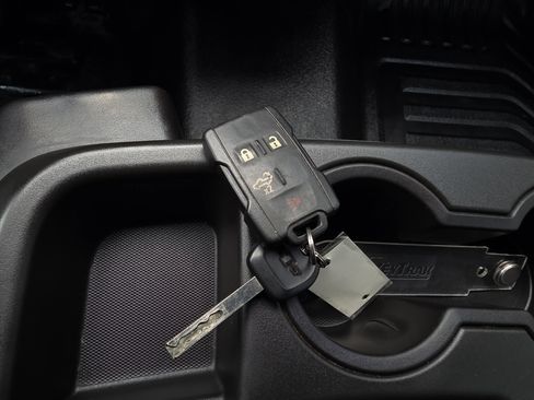 Used 2021 Chevrolet Silverado 1500 W/T w/ WT Convenience Package image 32